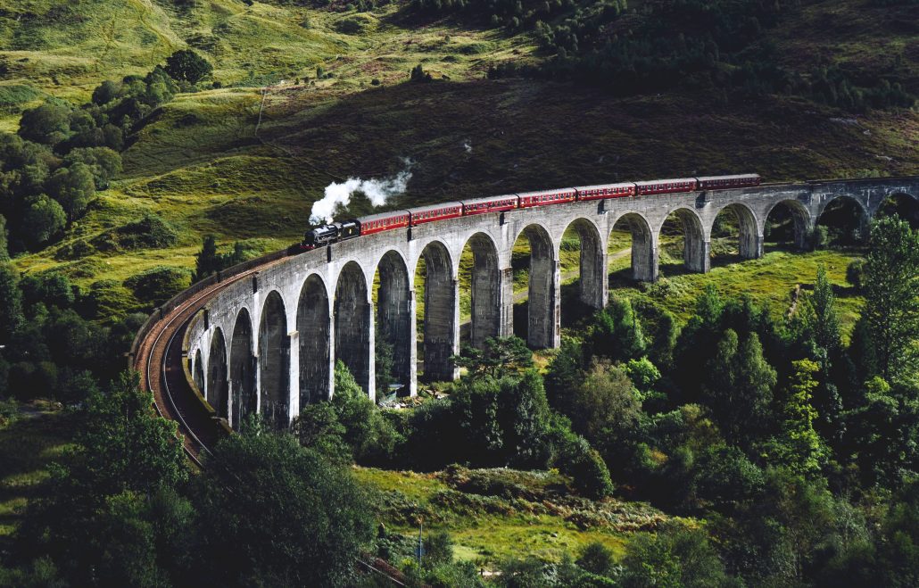 Viaggi in treno panoramici in Europa e nel mondo: la West Highland Line