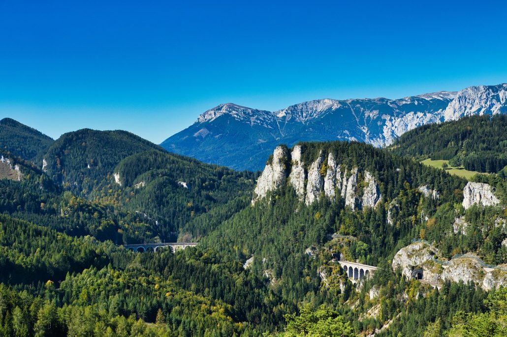 Viaggi in treno panoramici in Europa e nel mondo: la ferrovia del Semmering